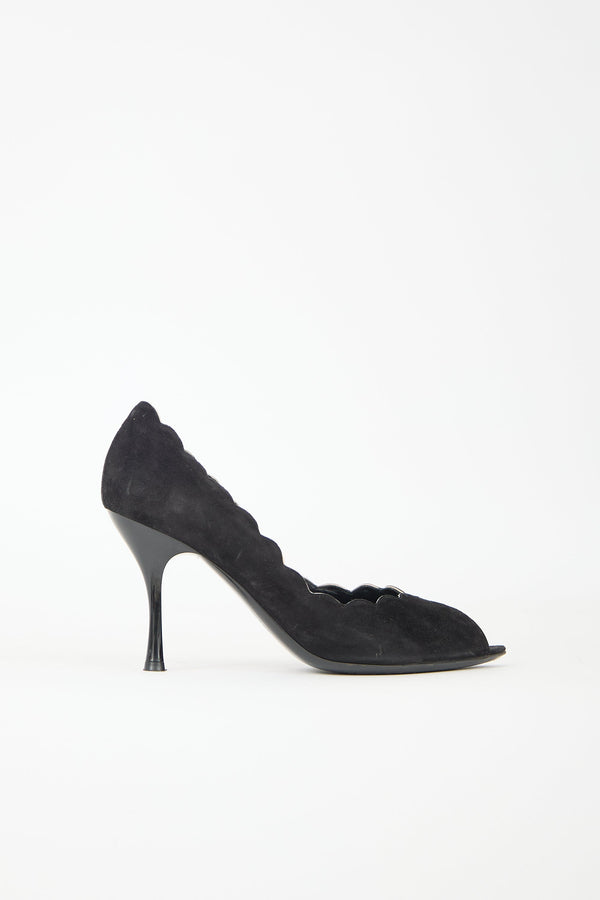 Suede Scalloped Pump